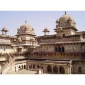 Jehangir-Mahal-Palace.jpg