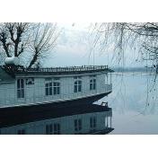 houseboat-srinagar.jpg